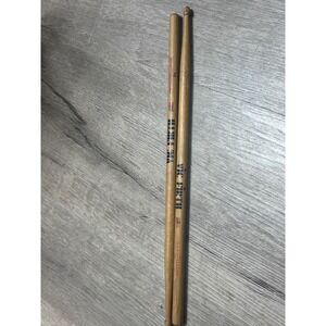 Vic Firth American Classic 7A Drumsticks Hickory Wood Round Tip